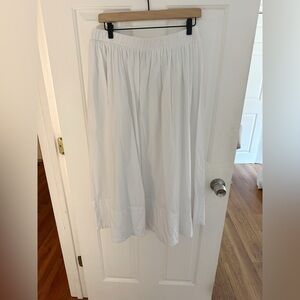 Elegant White High Waisted Skirt